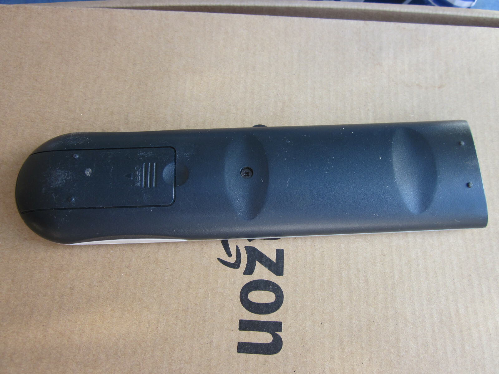Genuine original Samsung TV Remote Control 02-01-04 - FREE SHIPPING