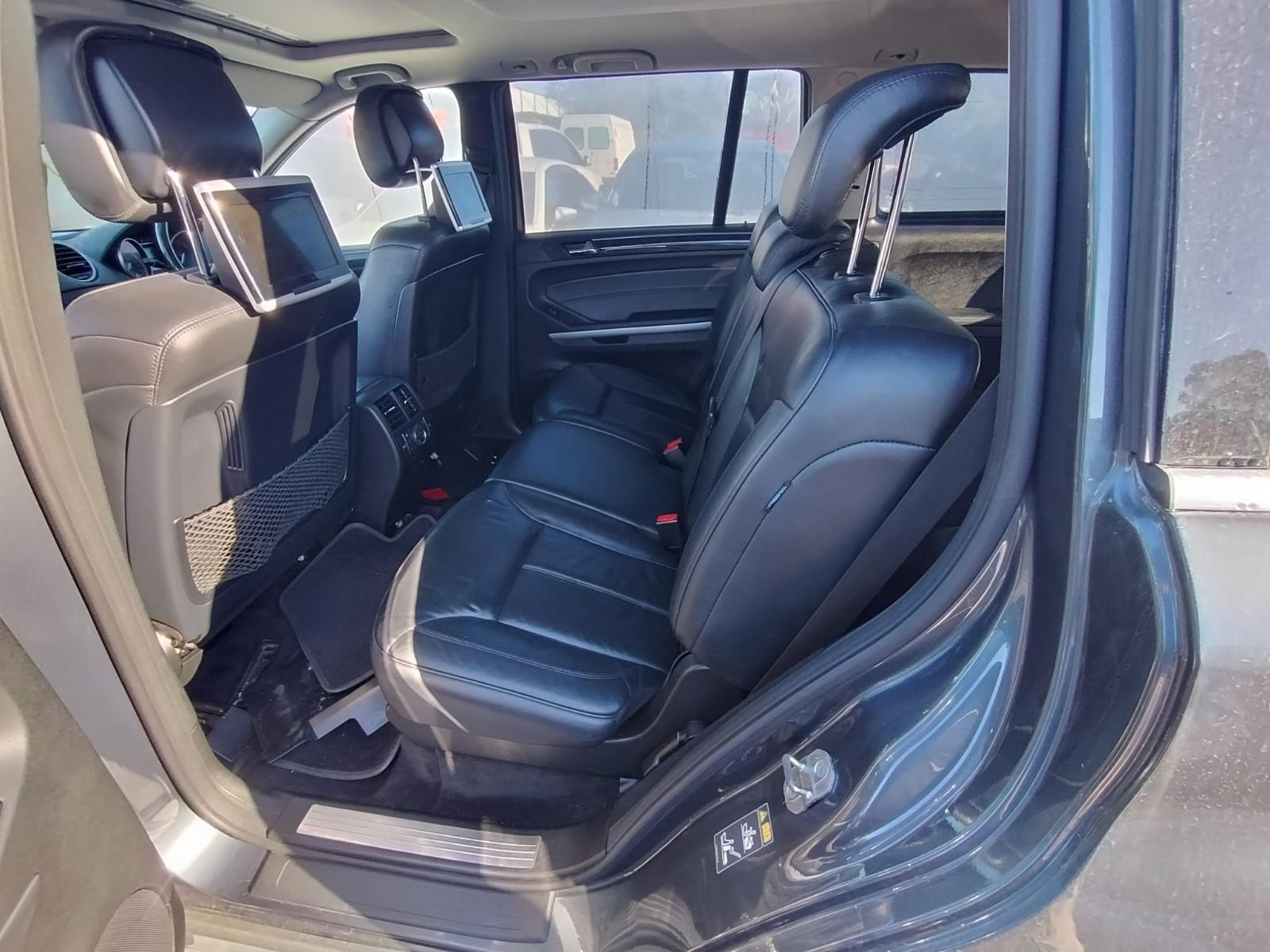 MERCEDES GL CLASS X164 12/2009-2012 RIGHT FRONT DOOR TRIM 4 DOOR STATION WAGON - thumbnail 10