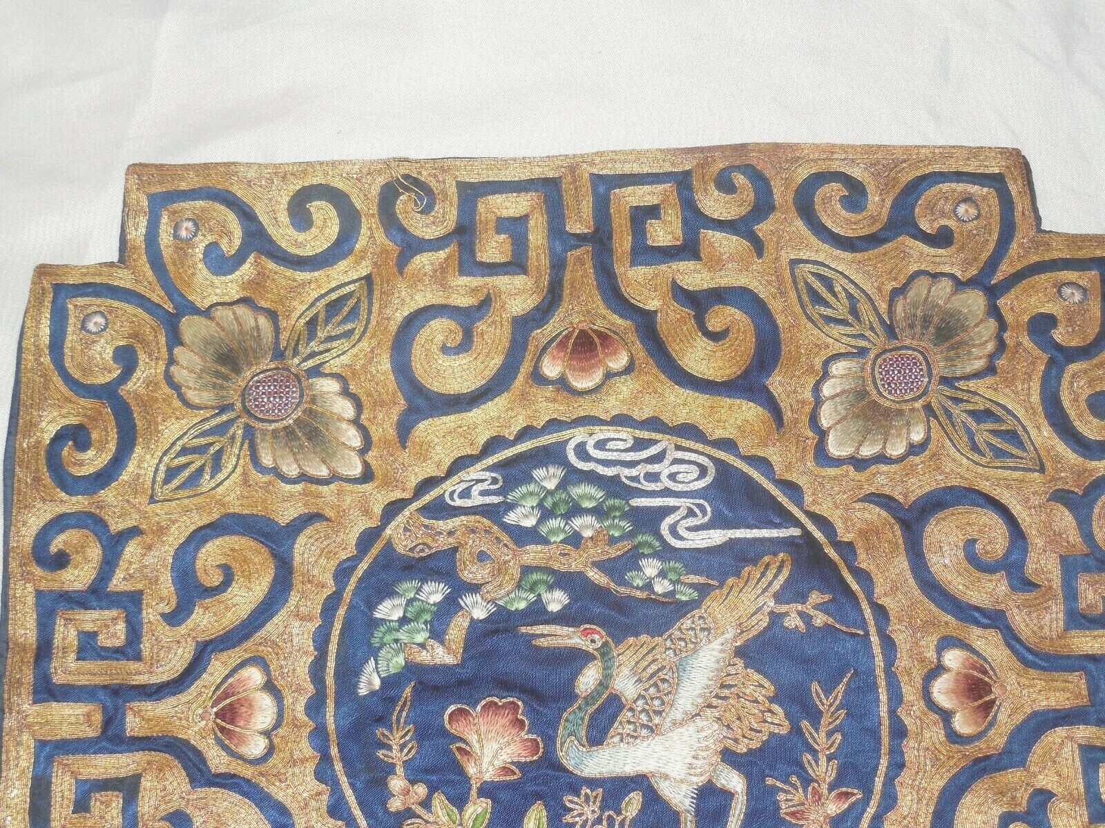 ANTIQUE CHINESE GOLD METAL AND SILK THREAD EMBROIDERY TEXTILE WITH BIRD