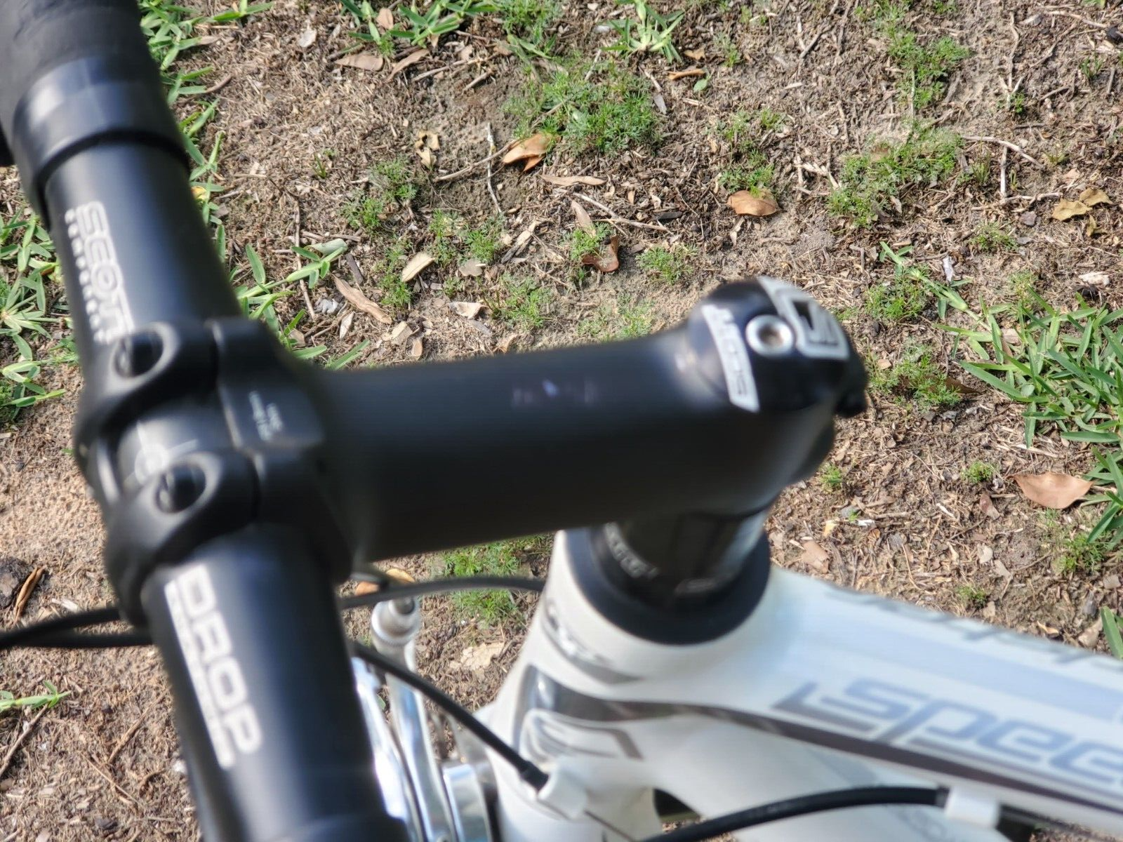 Scott Speedster Road Bike LTD 49 CM White