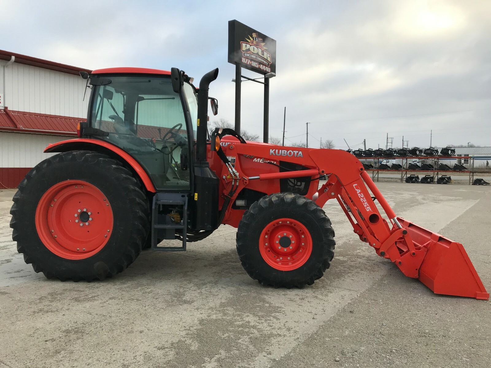 2017 KUBOTA M6-131