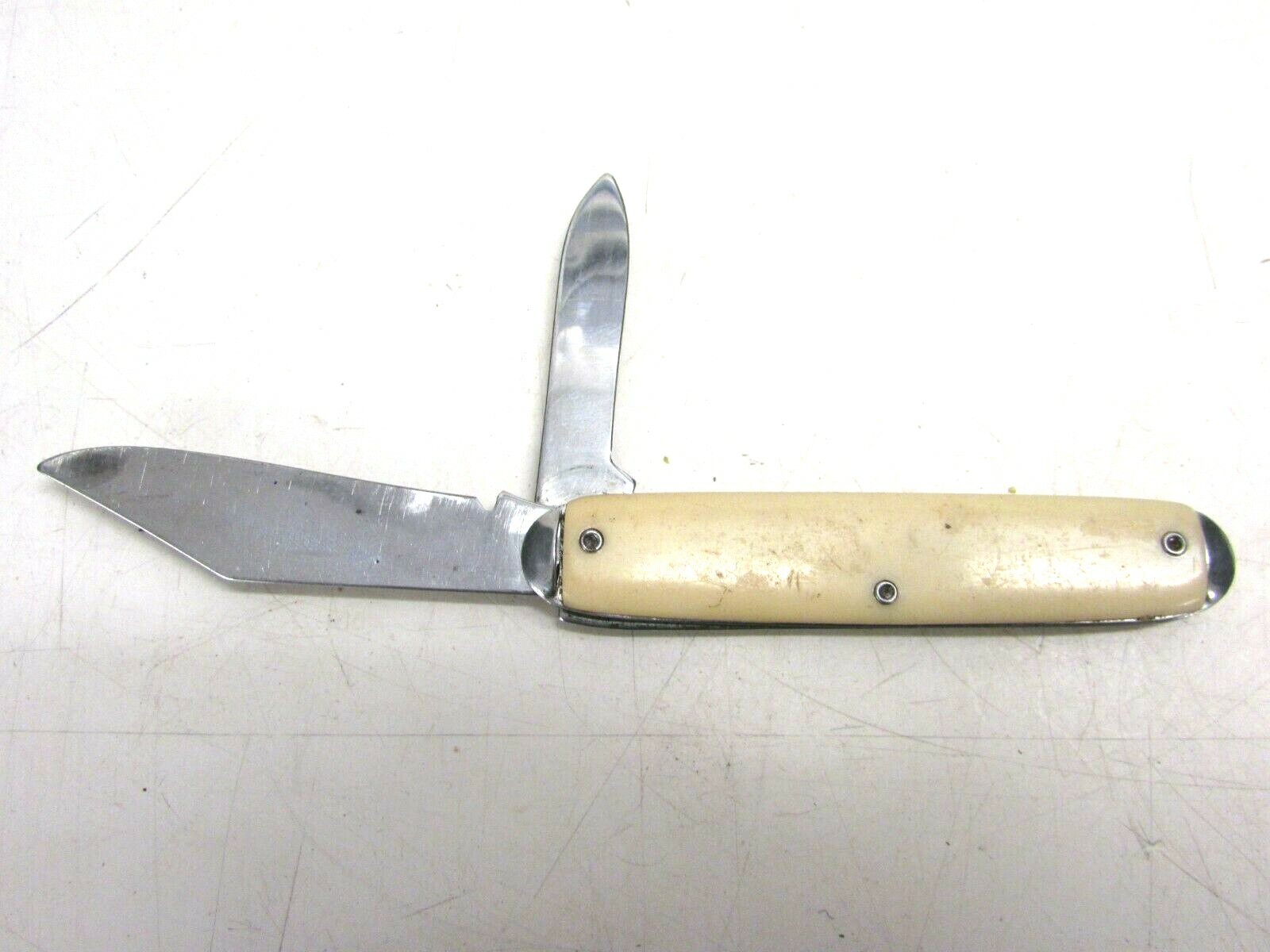VINTAGE FOLDING POCKET KNIFE, 2-BLADE, BERNIE'S AUTO PARTS, MICHIGAN CITY, IND