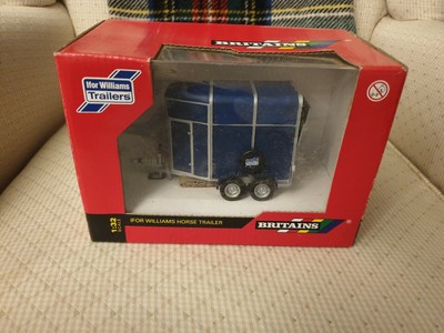 Britain’s ifor williams double horse box trailer 1:32 boxed model 42328