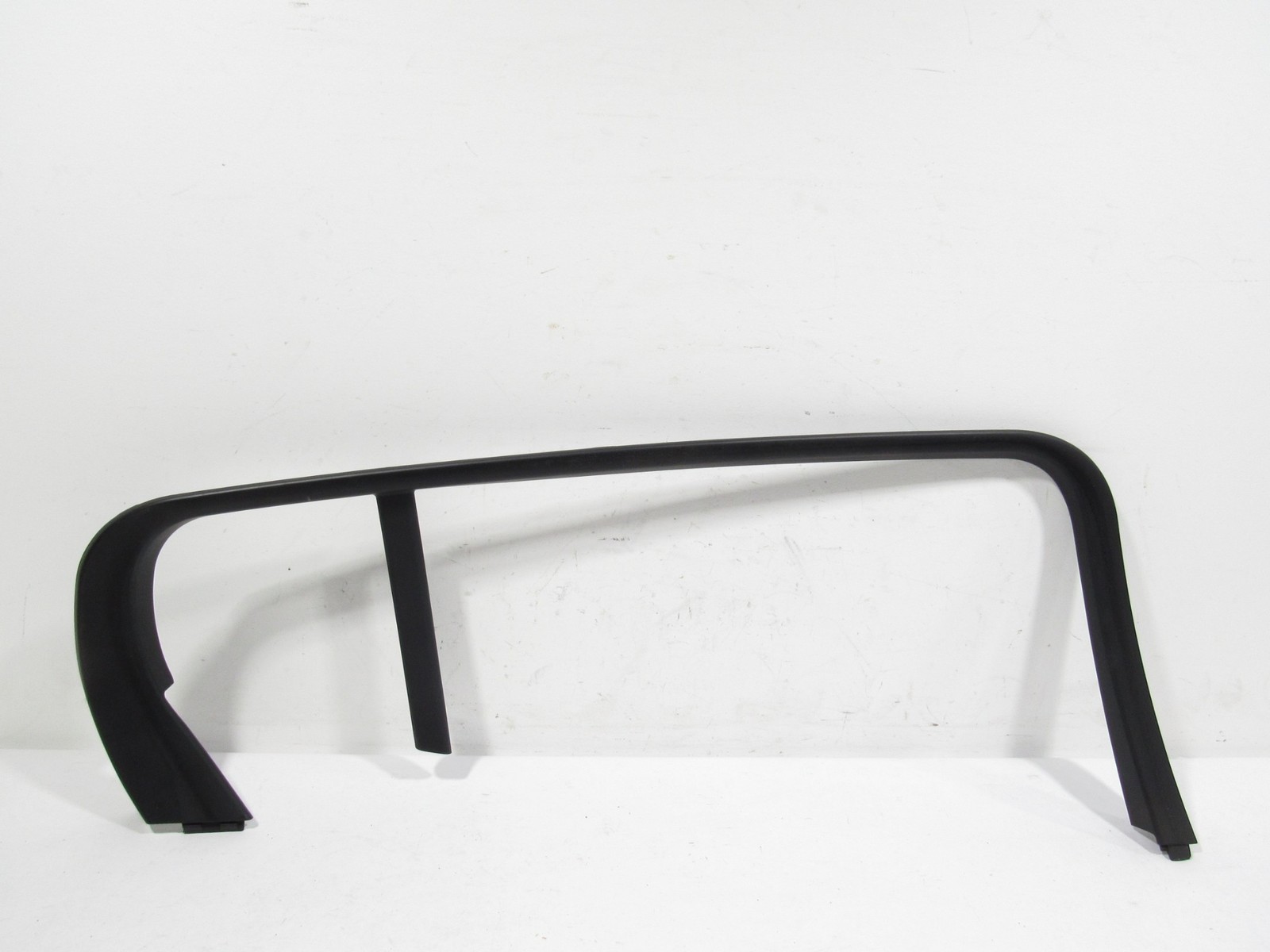 18-23 Kia Stinger GT1 2019 Rear Left Door Window Frame Cover Panel Trim |:Y