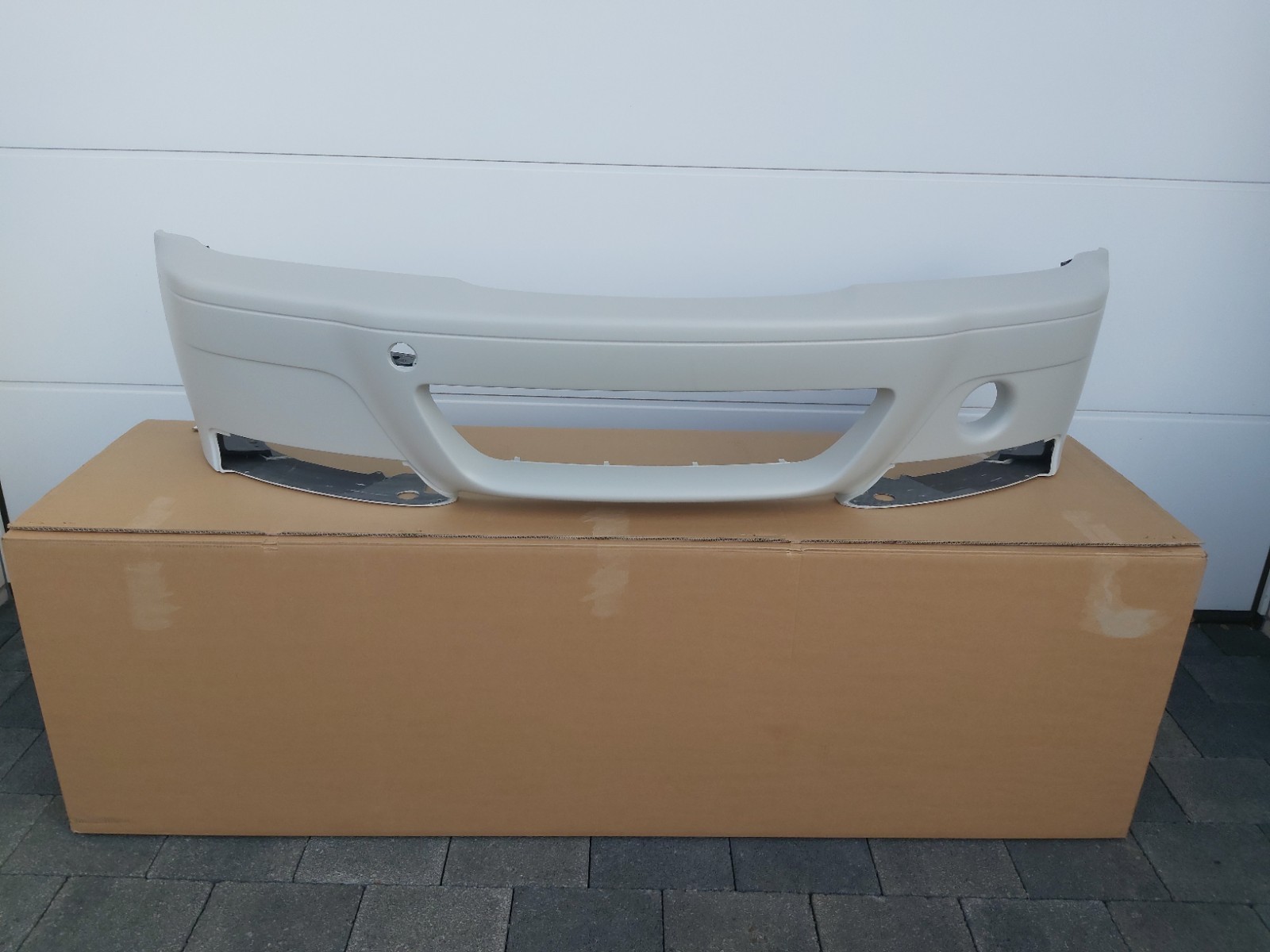 ORIGINAL BMW E46 M3 CSL FULL CARBON BUMPER, BRAND NEW 51117897862