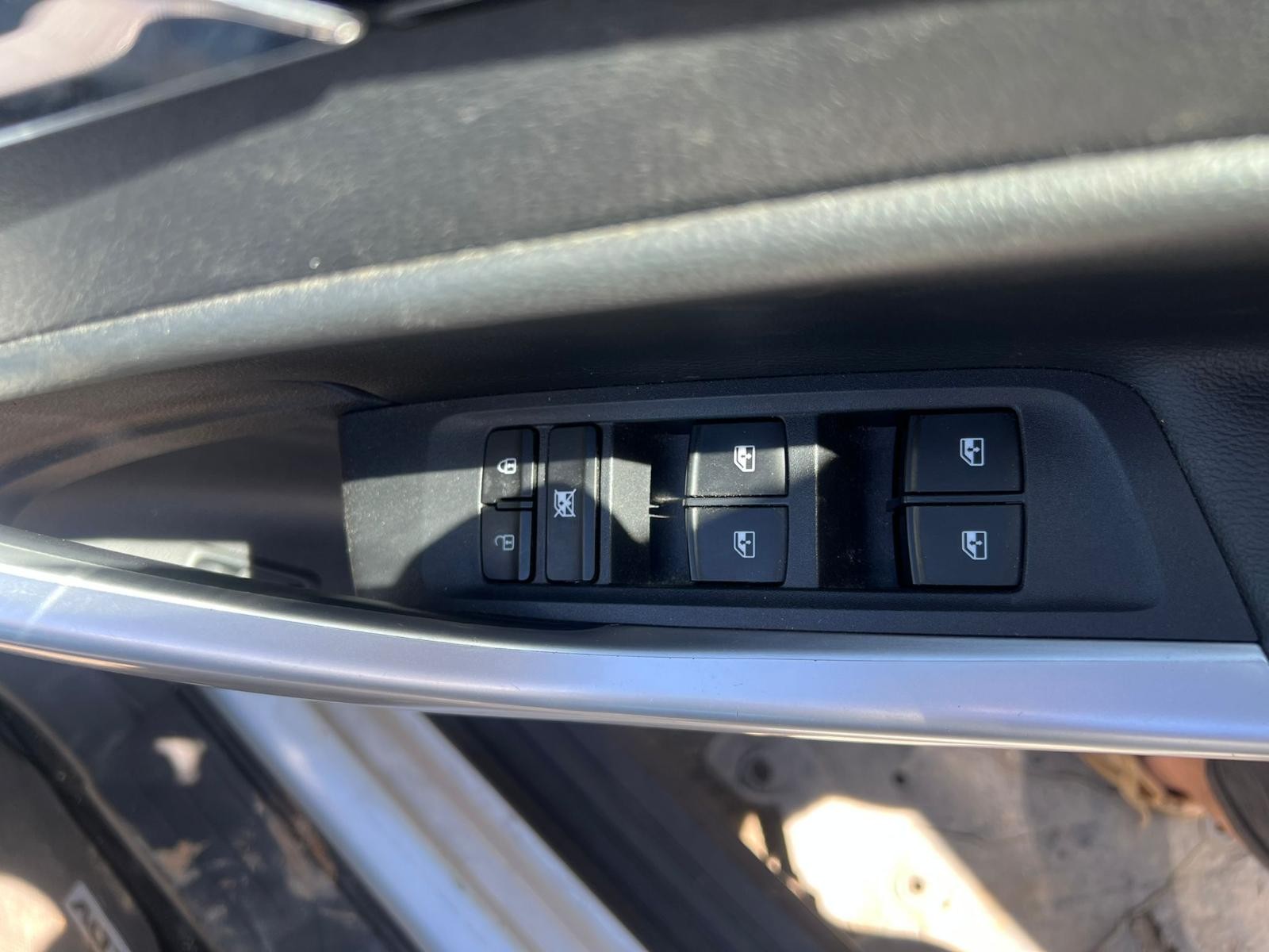 LDV T60 07/2017-2025 RIGHT FRONT DOOR TRIM 4 DOOR SK8C - thumbnail 6