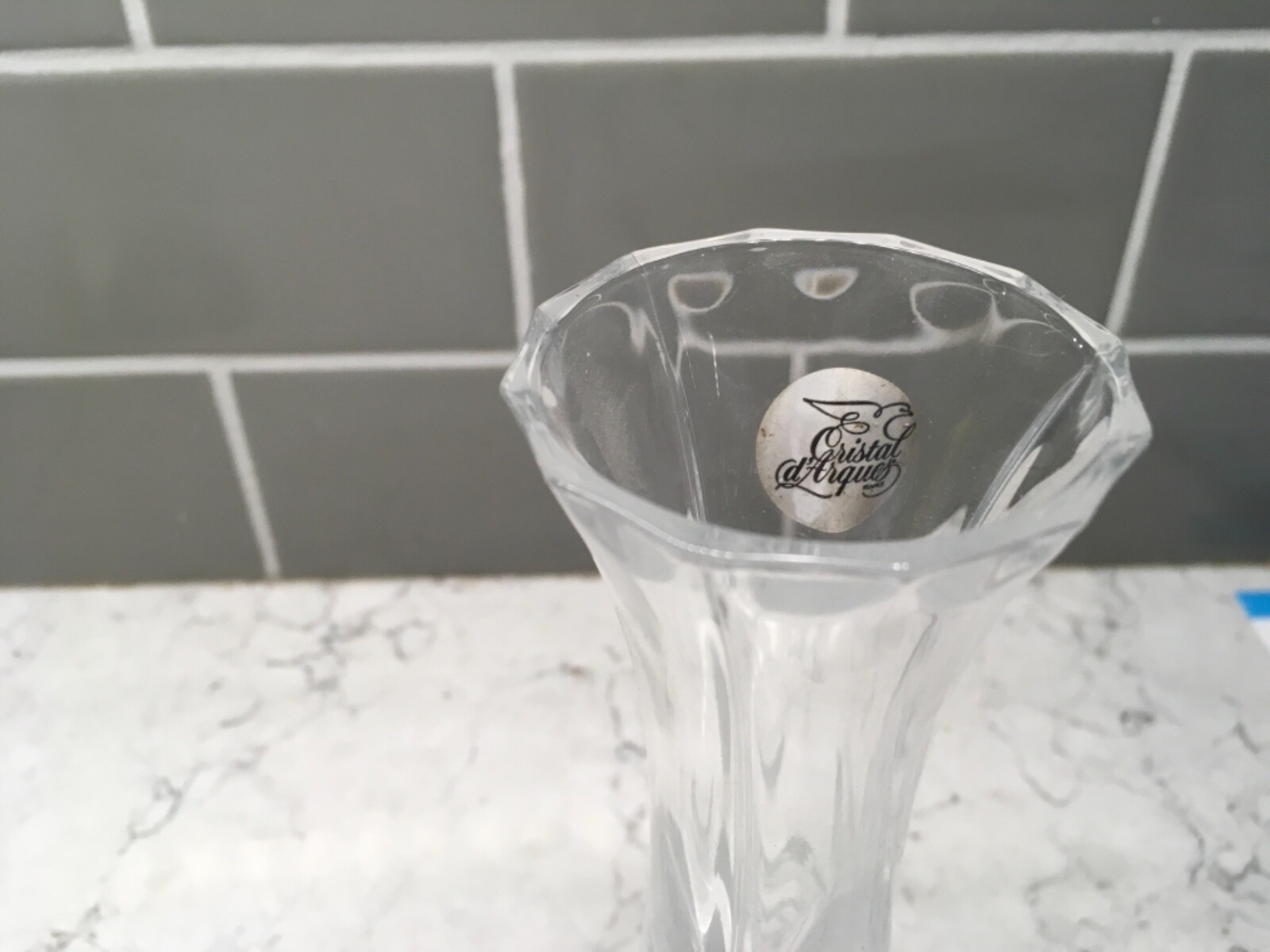 CRISTAL D'ARQUES MASQUERADE 24% LEAD CRYSTAL VASE 8 1/4