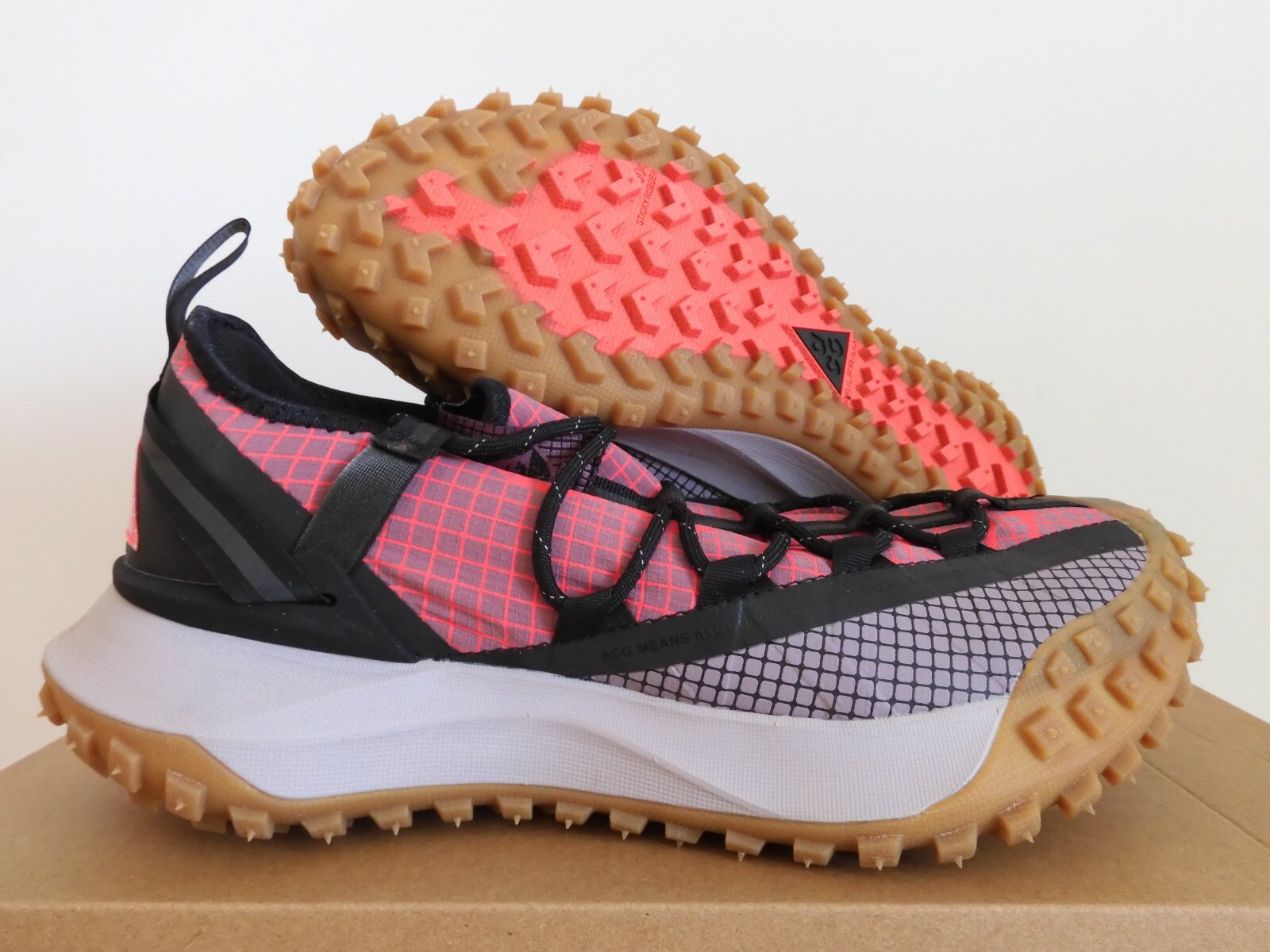 NIKE ACG MOUNTAIN FLY LOW LIGHT MULBERRY PURPLE-FL CRIMSON SZ 11  