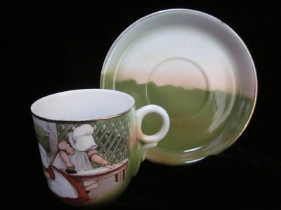 Antique Vintage Royal Bayreuth SUNBONNET BABIES Demitasse Cup Saucer Iron Fold