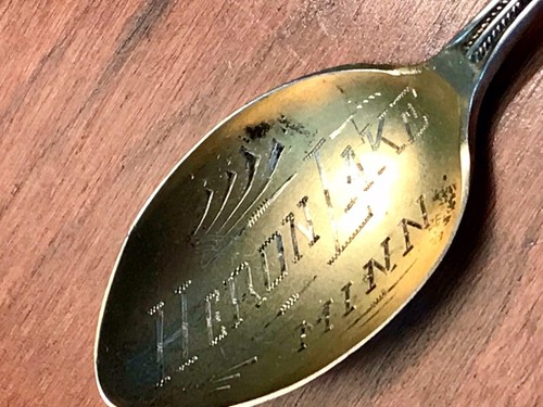 VINTAGE Sterling HERON LAKE MN Souvenir INDIAN CHIEF INKAPADUTA Spoon GOLD WASH