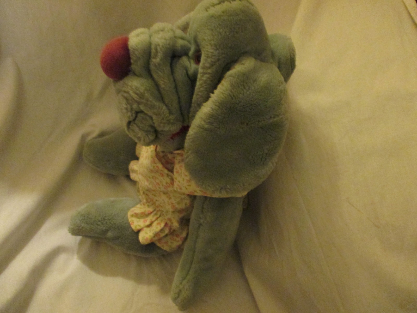 Ganz Wrinkles Puppy Dog Hand Puppet Girl Floral Dress stuffed animal plush 19