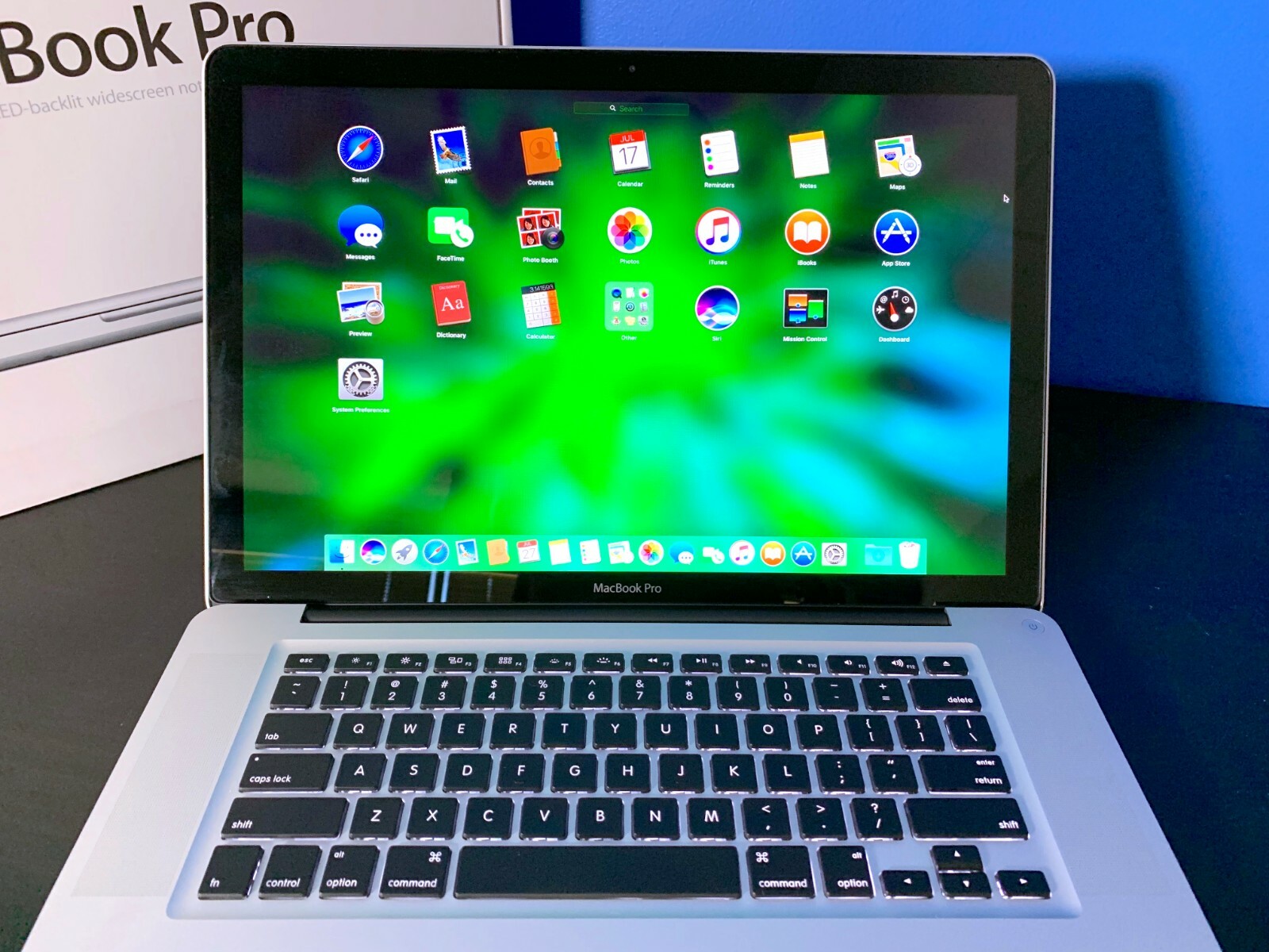 Макбук i7. Macbook i7. макбук на i7. macbook pro 8 core. apple notebook 15.2.