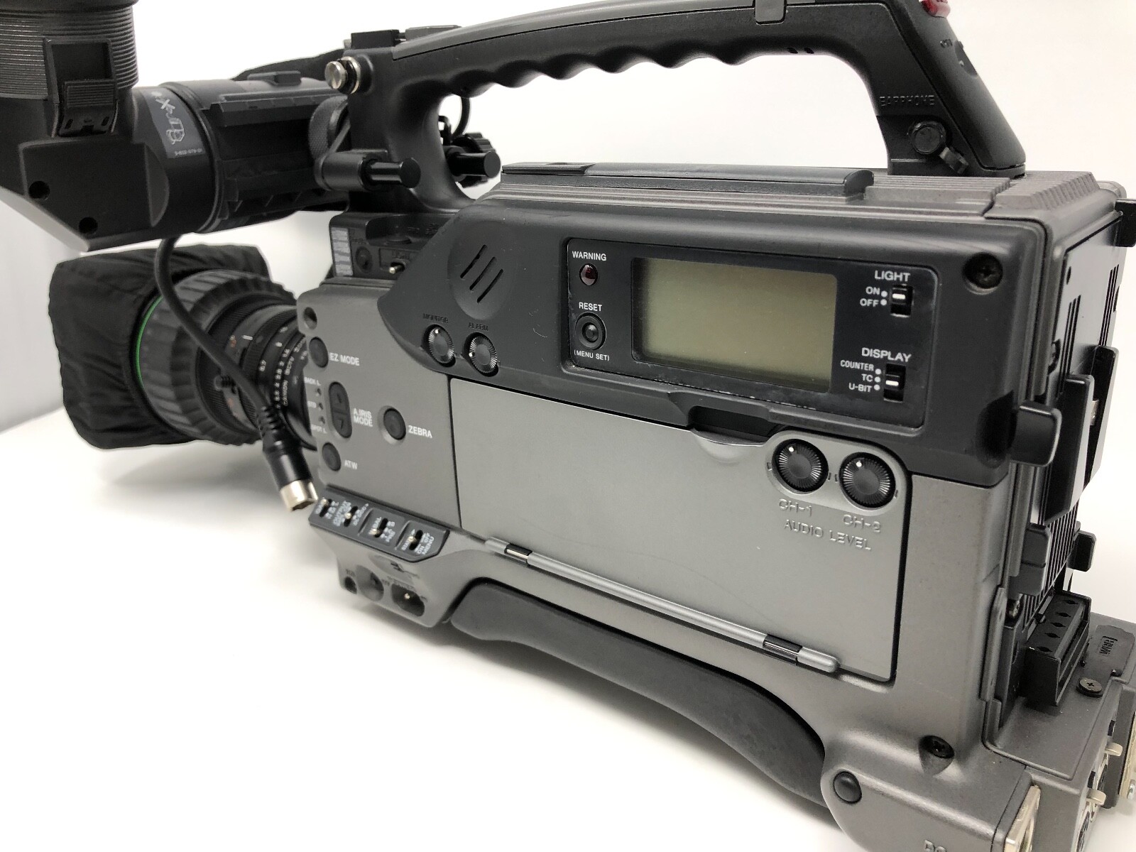 Sony DSR300 DVCAM Digital Camcorder and Lens w/185hr Tape Drum のeBay公認