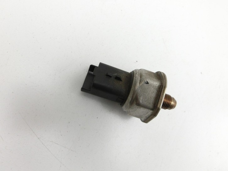 Peugeot 2008 CU 16-19 1,2 81KW Railsensor Drucksensor Peugeot 2008 CU 16-19 30.08.2017 9675330380 85PP50-02 gebraucht Vorschau 5