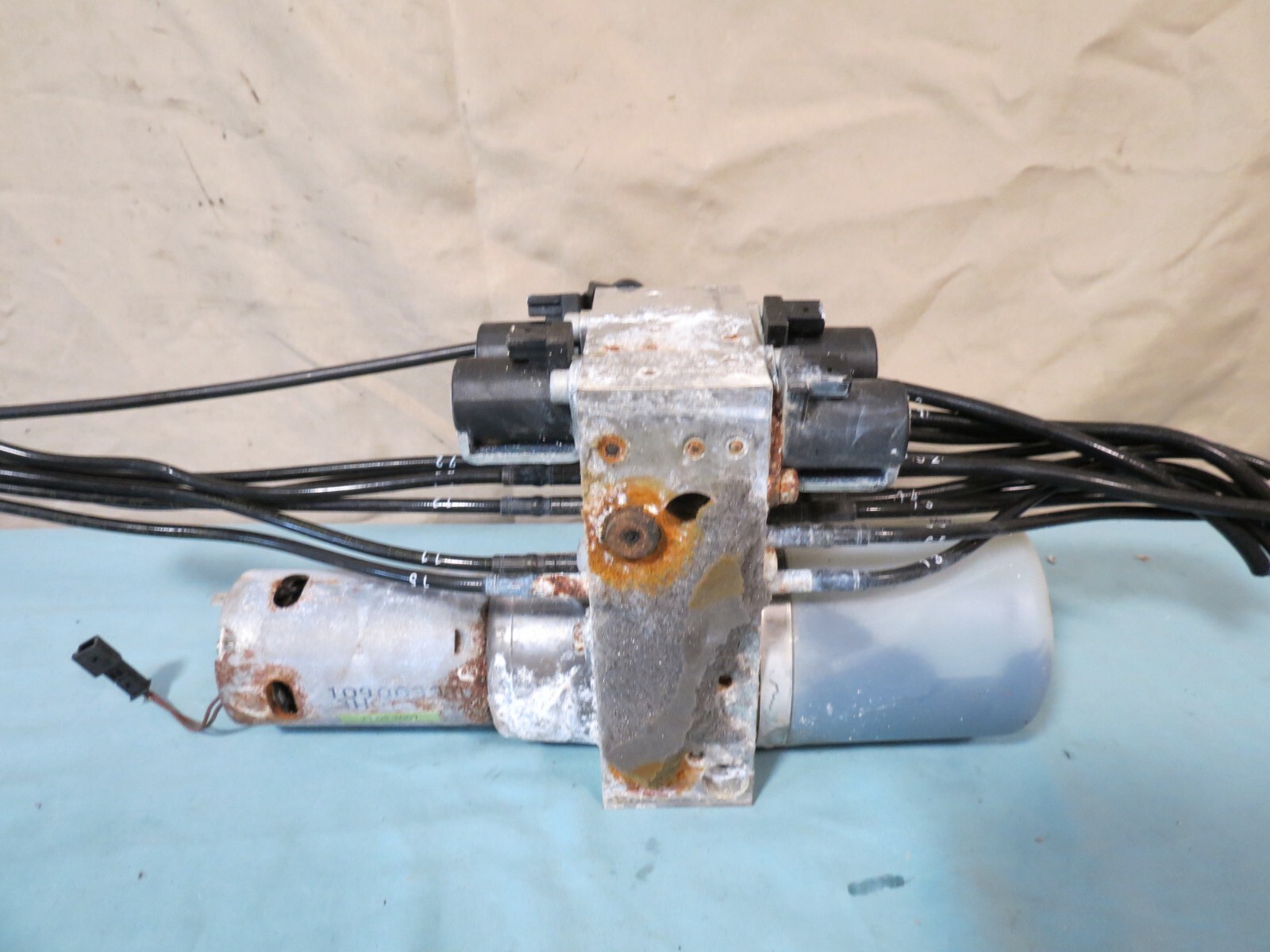トッポ～ ✓ 06-13 Volvo c70 CONVERTIBLE Top Roof Lift Motor Hydraulic