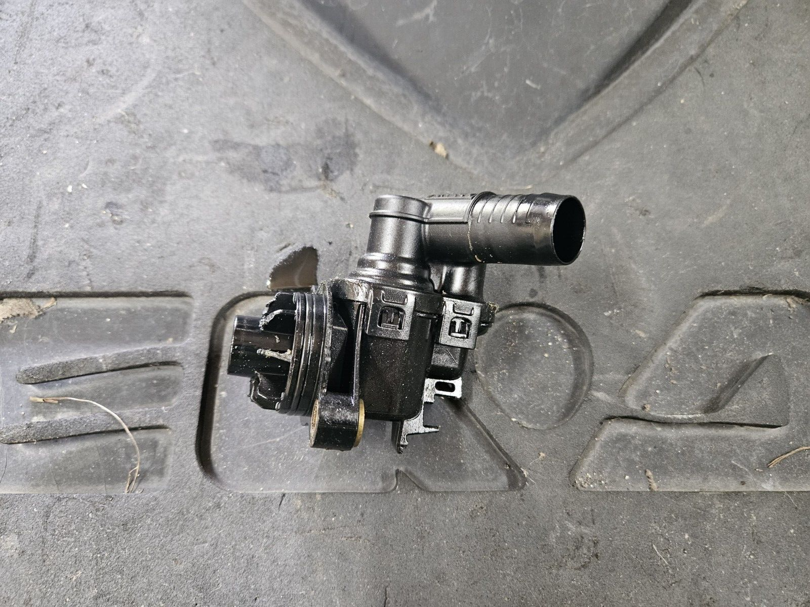 2006-2010 SEADOO TOPS VENT SENSOR VALVE 4TEC RXP RXT GTX GTI 2006-2010 SEADOO TOPS VENT SENSOR VALVE 4TEC RXP RXT GTX GTI