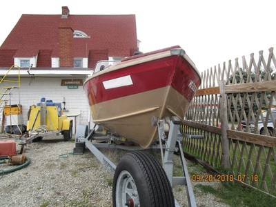 LUND ALUMINUM 19 FT FISHERMAN FRESH WATER USE BOTTOM NEVER PAINTED