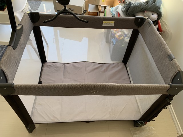 steelcraft snooze n play portacot