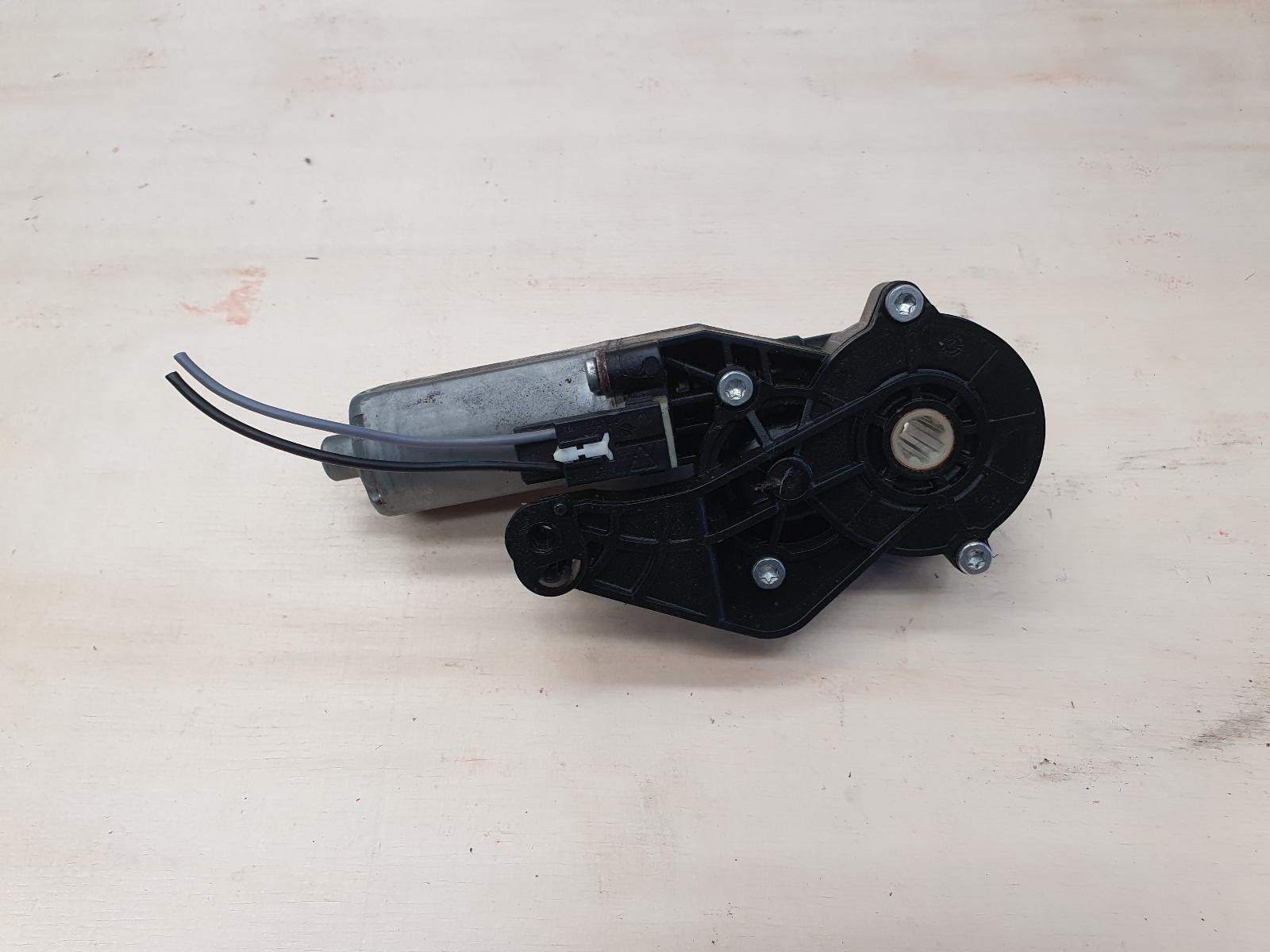 2011 Seat E Class MERCEDES W212  RF MOTOR 07/09-06/16 825843710390203367 image 6