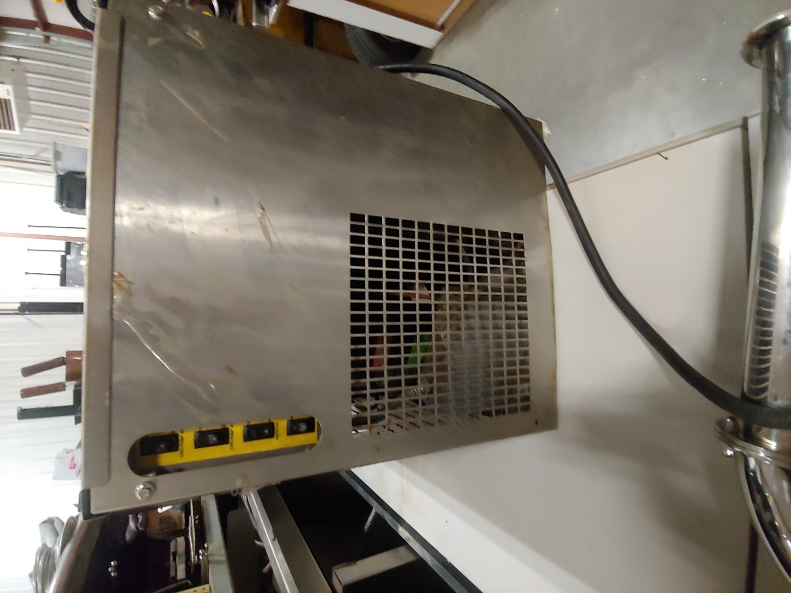 12 tap stainless beer tower and electric glycol chiller cooler draft beer