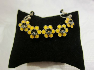 VINTAGE- MEKA DENMARK- STERLING SILVER YELLOW ENAMEL FLOWER PIN & EARRINGS SET