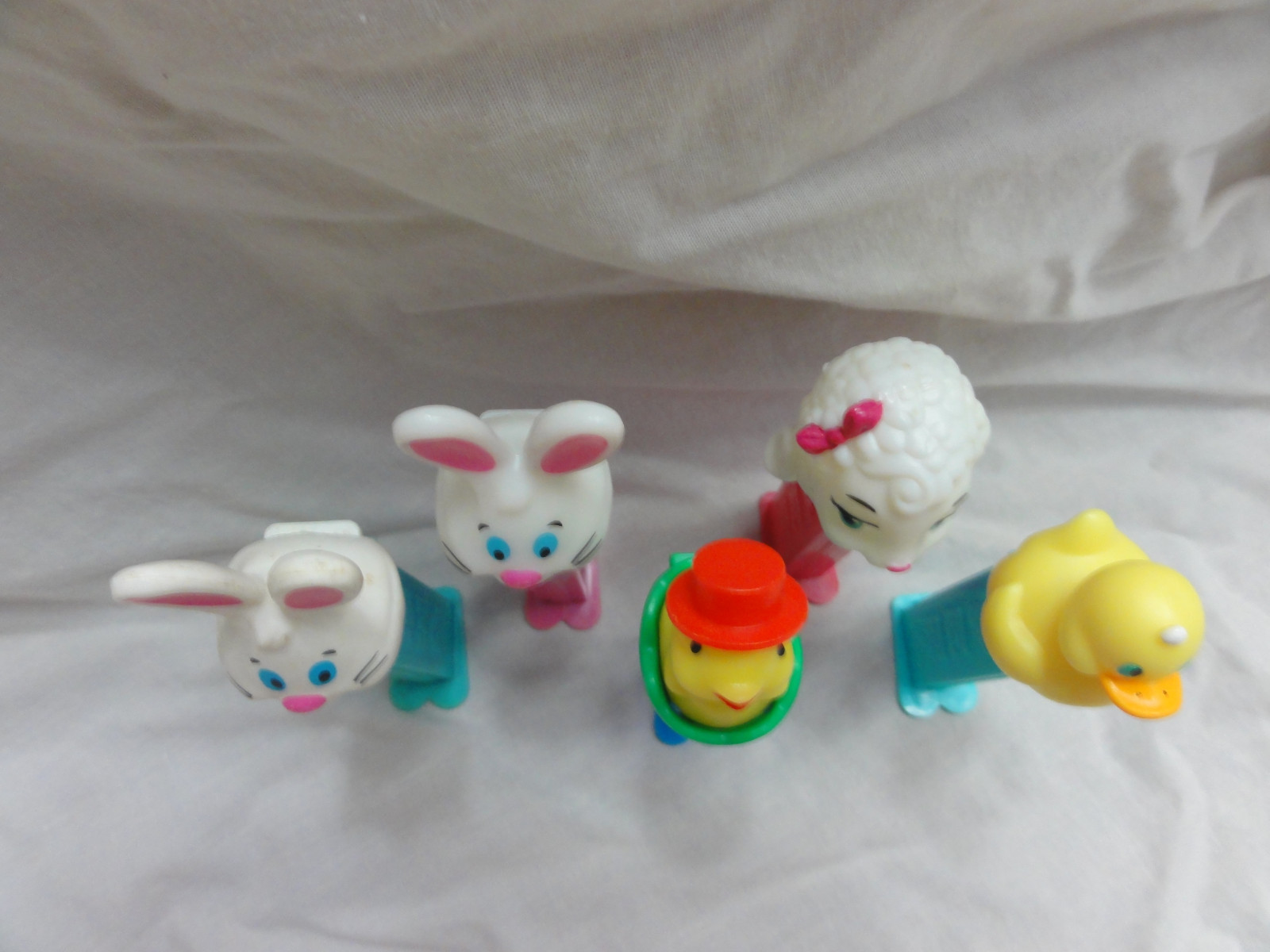 Easter Pez Lot 5 Bunny Rabbit Issue E x 2 Chick W/ Hat E Green Egg LAMB C DUCK