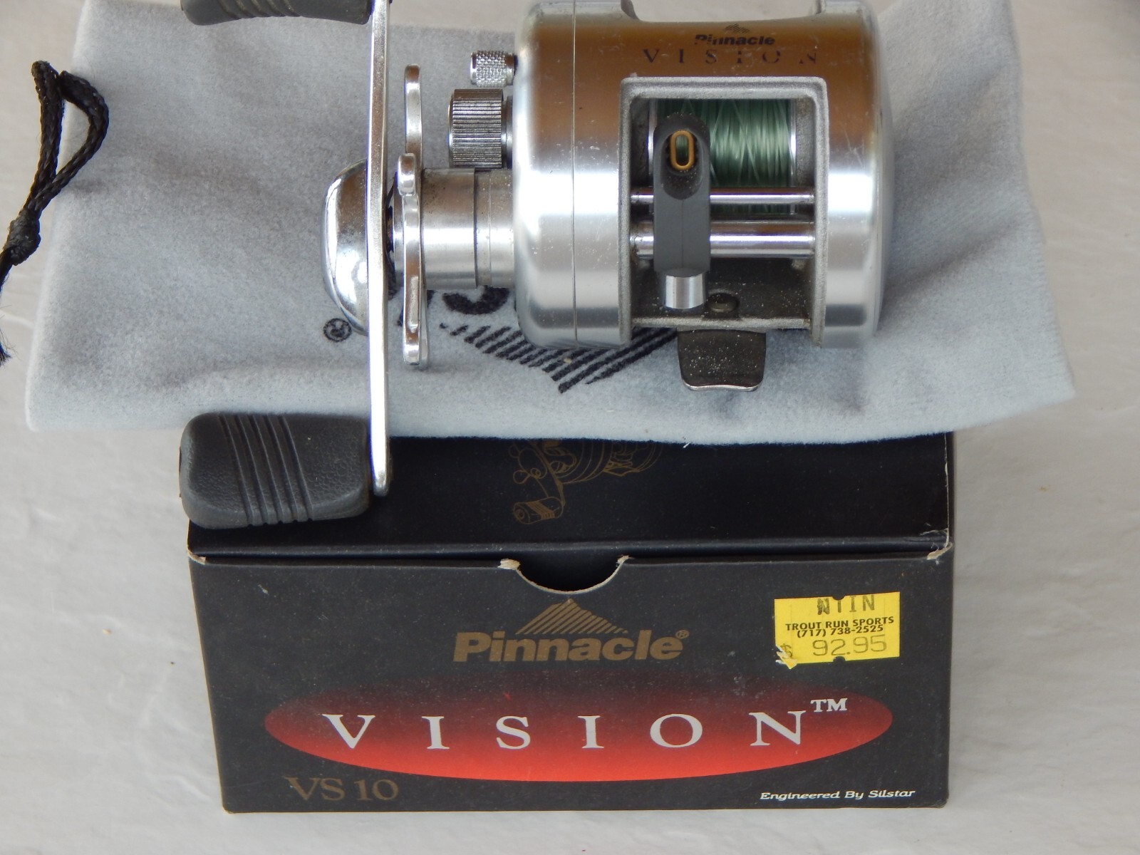 PINNACLE VISION VS10 BAITCAST REEL W/BOX IN GOOD WORKING PINNACLE VISION VS10 BAITCAST REEL W/BOX IN GOOD WORKING