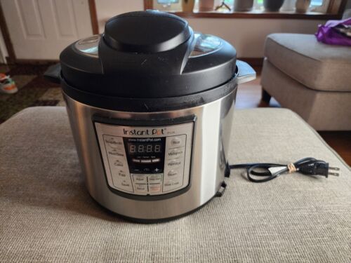 Instant Pot LUX 60 6-Quart Electric Pressure Cooker Model# I