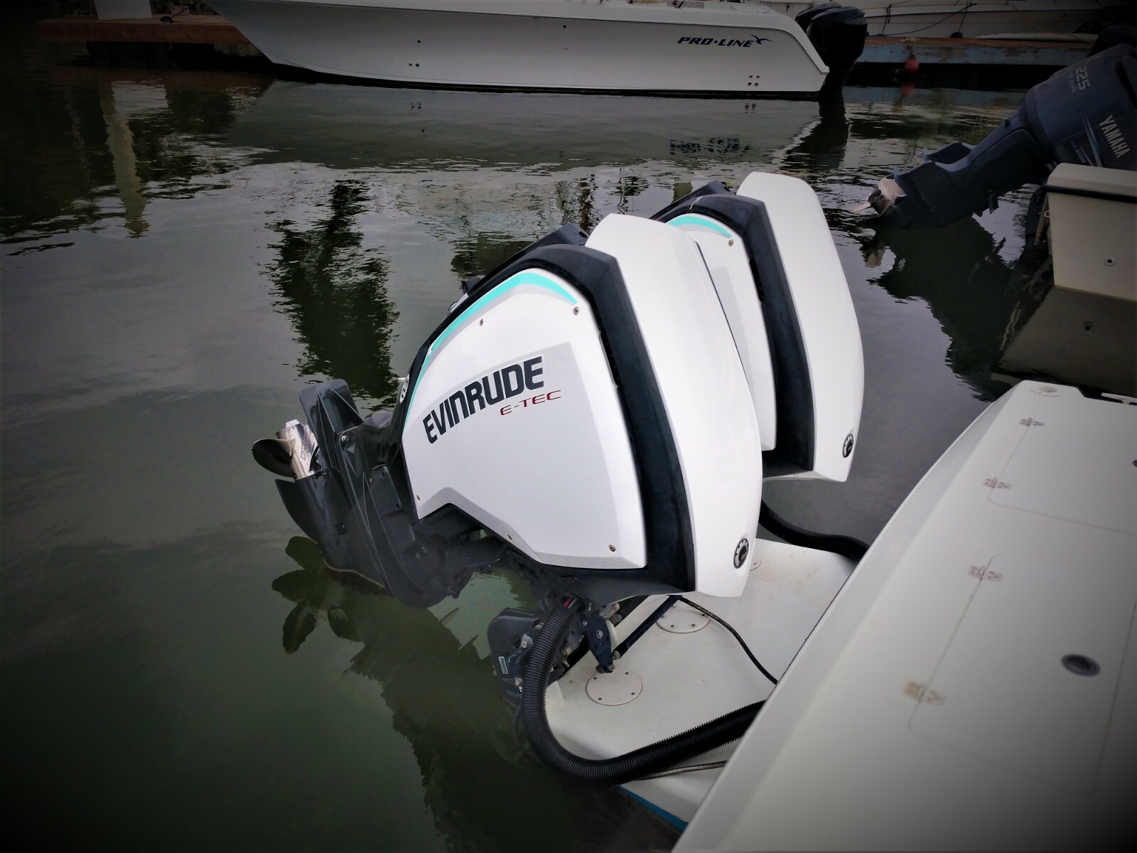 Brand New 2019 Evinrude G2 Etec Motors 26 Center Console Cuddy