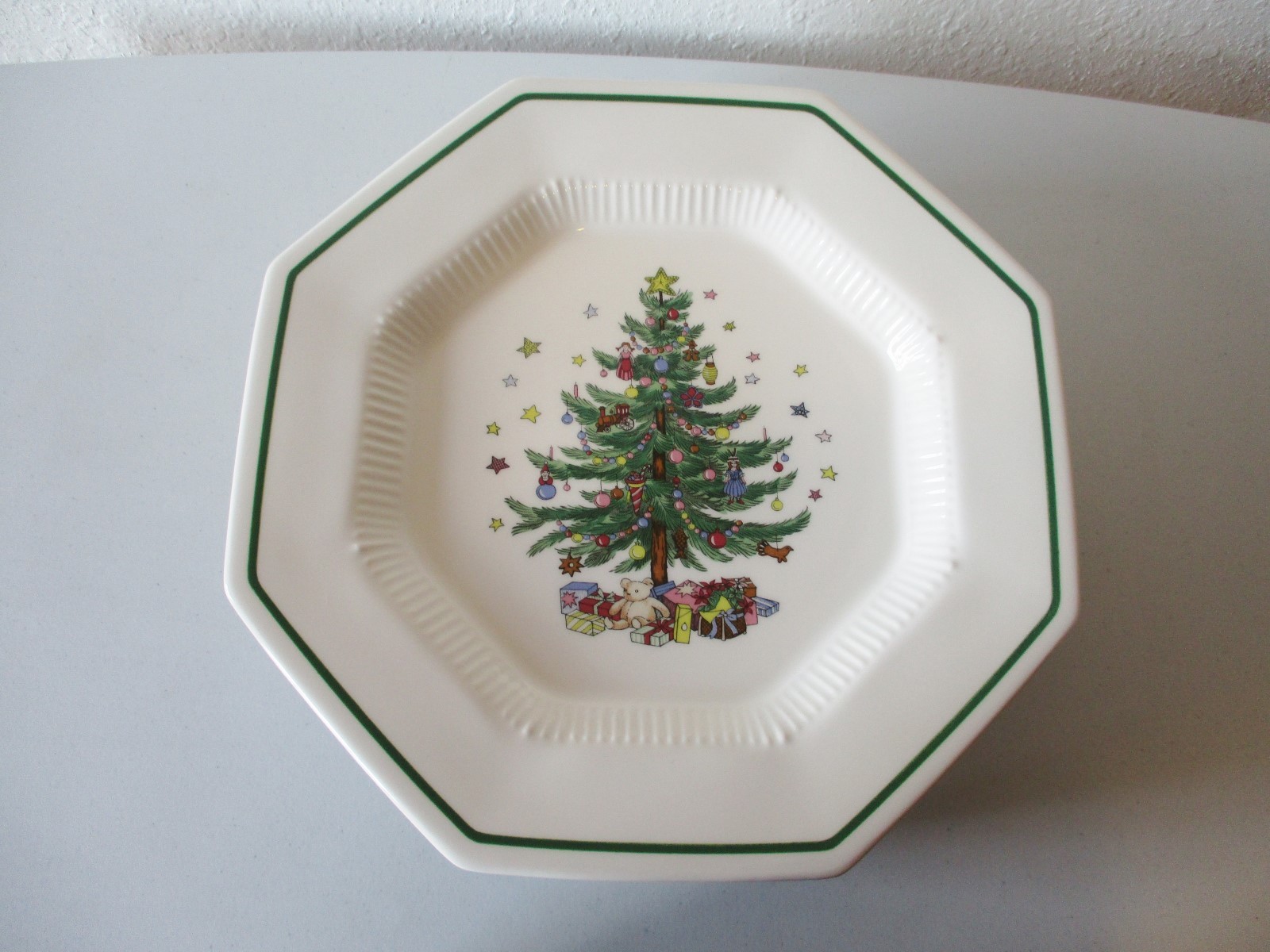 6 Nikko Christmastime Dinner Plates 10 3/4