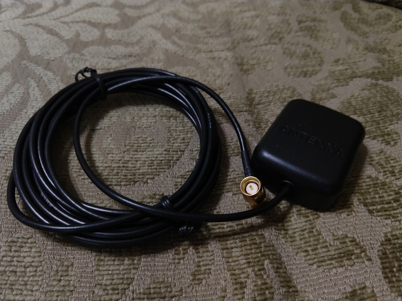 CAD1575 GPS Active Antenna