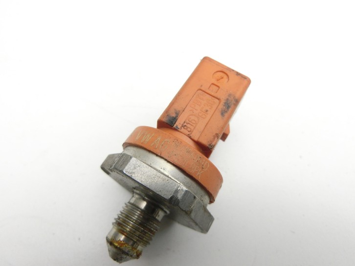 VW Sharan 7N II 10-15 TSI 1,4 110KW Railsensor Drucksensor 1 VW Sharan 7N II 10-15 20.04.2014 gebraucht Vorschau 2