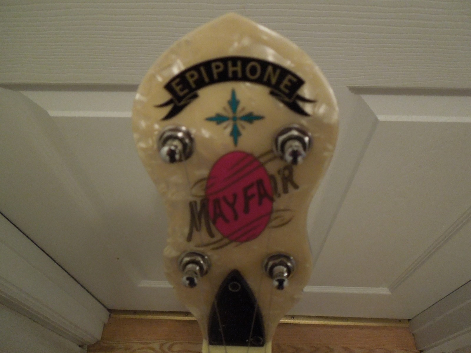 Epiphone Mayfair Banjo 5 strings with carry case