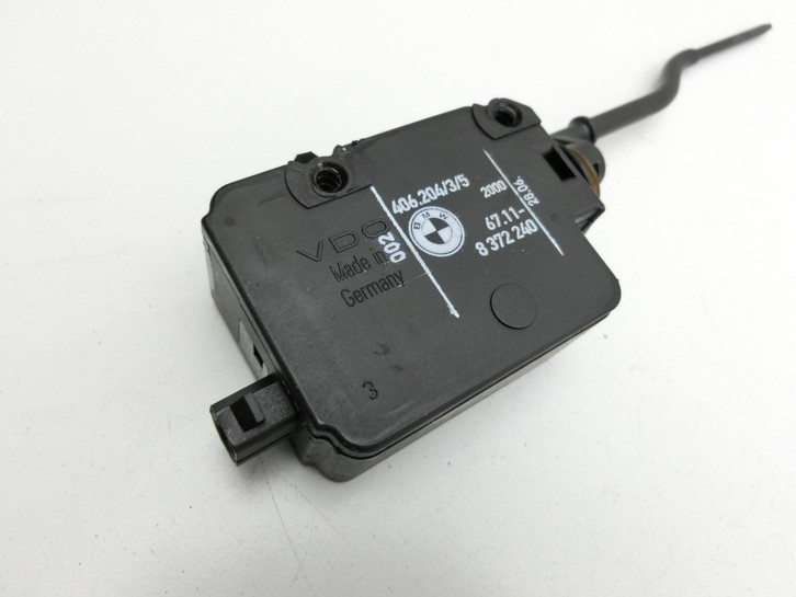 BMW 3er E46 99-01 Tankdeckel Stellmotor Tankklappenmotor BMW 3er E46 99-01 10.07.2000 8242347 41218242347... Vorschau 2