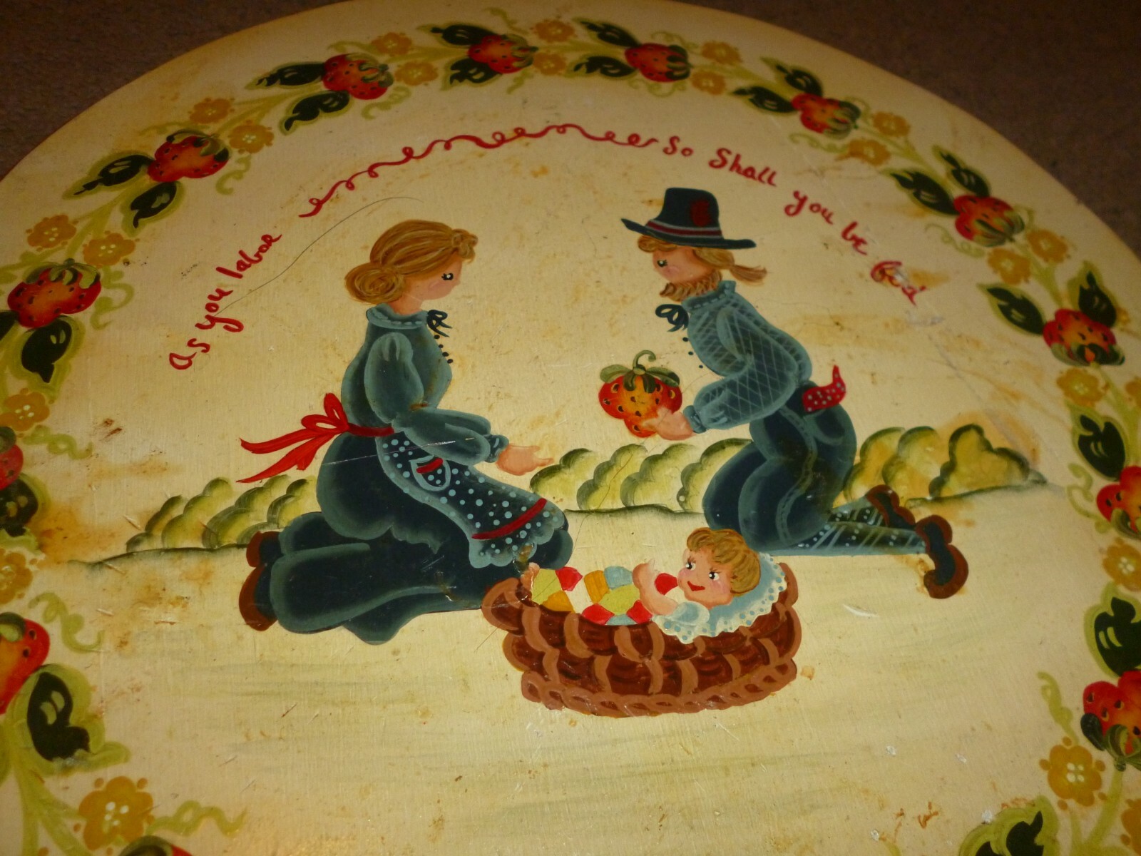 LARGE VINTAGE RETRO WOOD HAND PAINTED LAZY SUSAN STRAWBERRIES