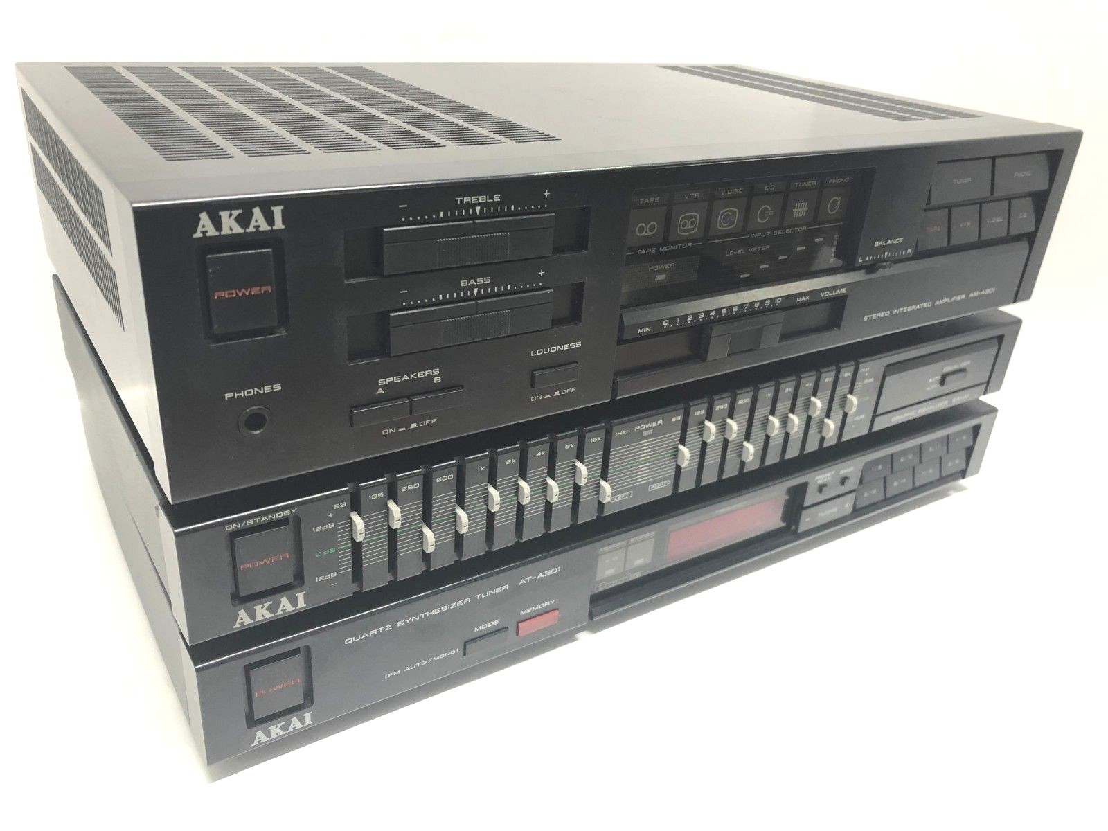 VINTAGE - AKAI AM-A301 STEREO AMPLIFIER WITH AT-A301 QUARTZ TUNER AND EA-A1 EQ