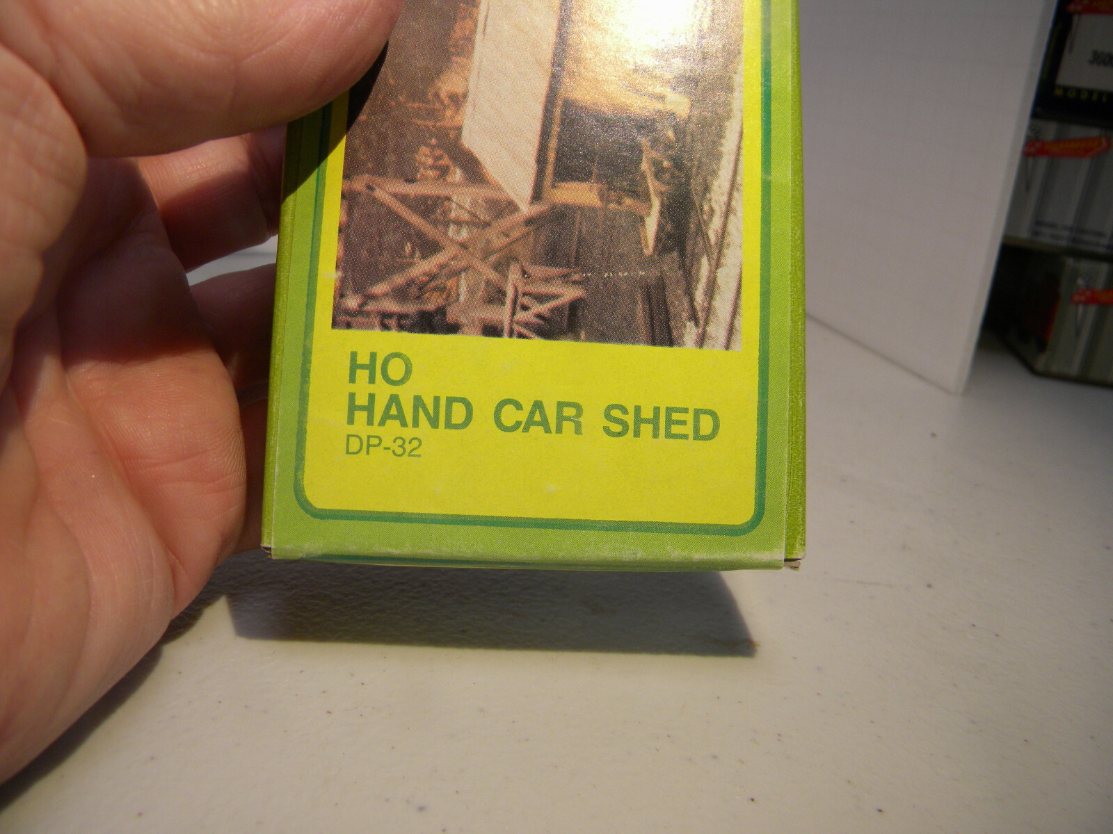 Durango Press HO Scale Details DP-32 Hand Car Shed Kit w/HO Hand Car - New OB