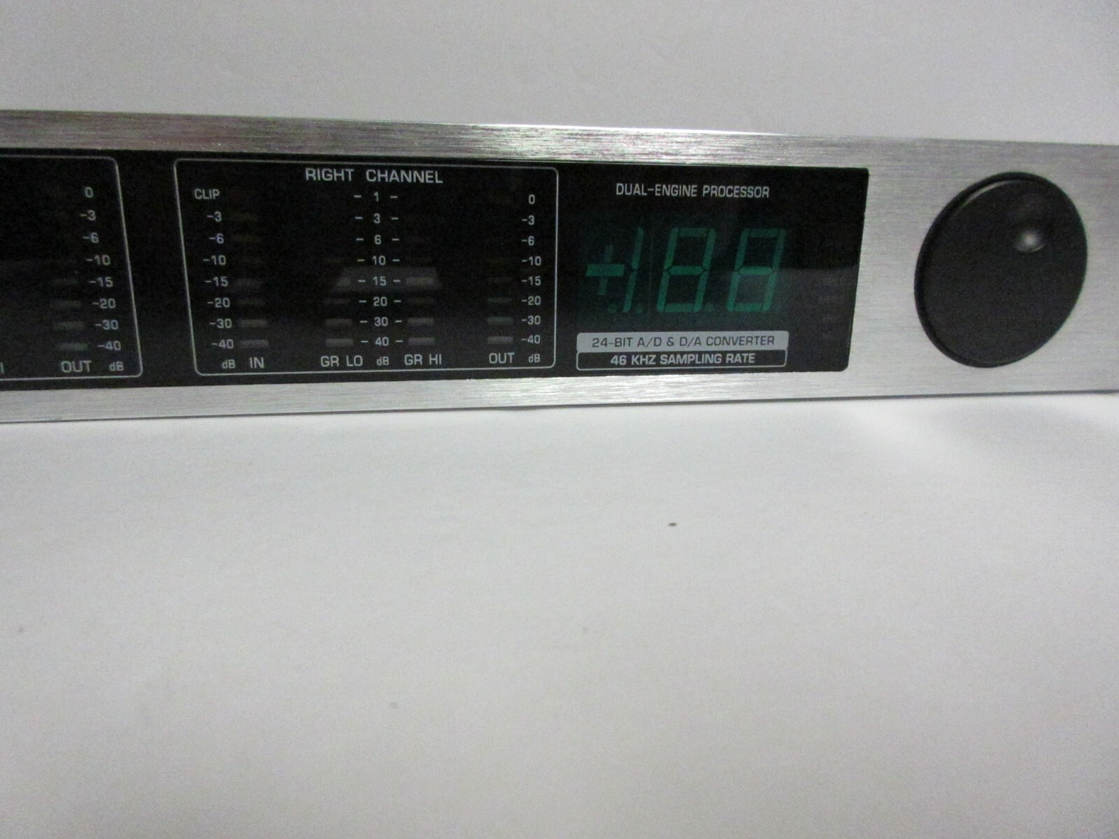 Behringer DSP1424P Ultramizer Pro Digital Multiband Loudness Maximizer/Processor