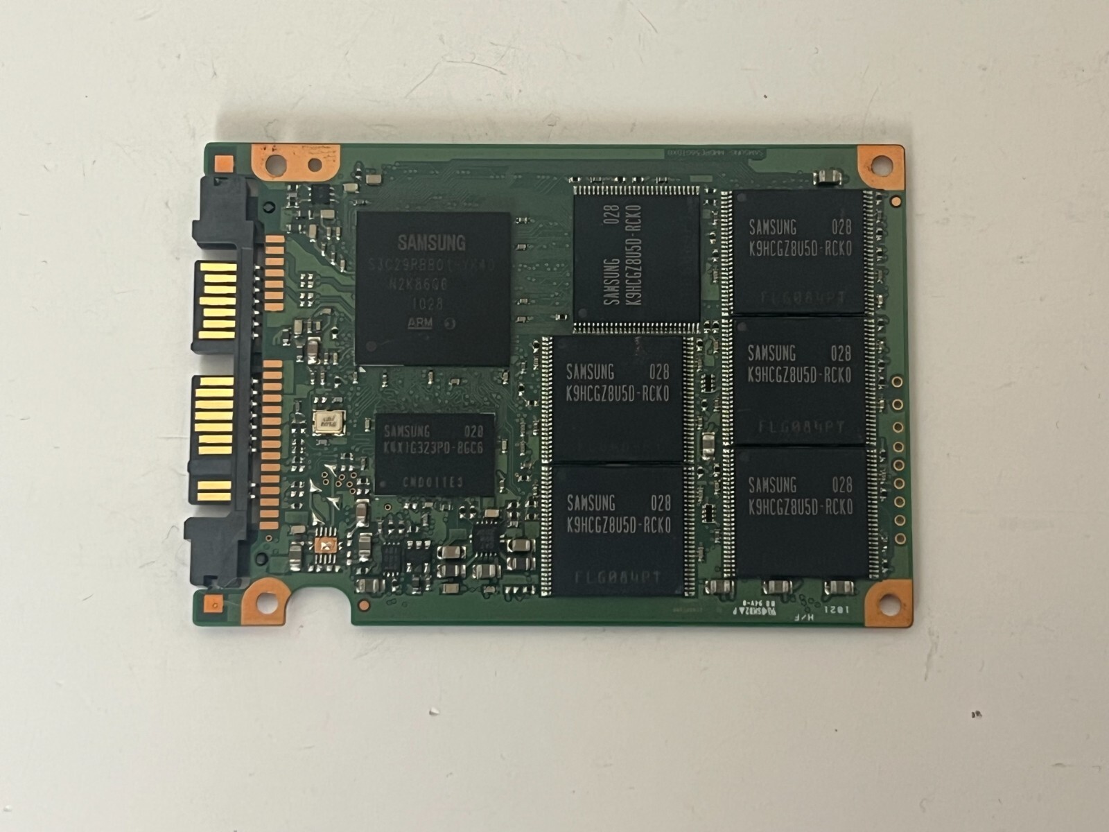 Samsung Slim 128GB 1.8