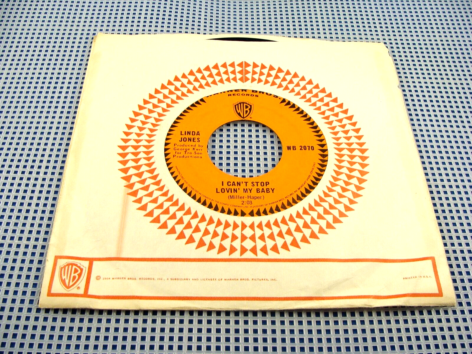 LINDA JONES - Hypnotized / I Can't Stop Lovin' My Baby