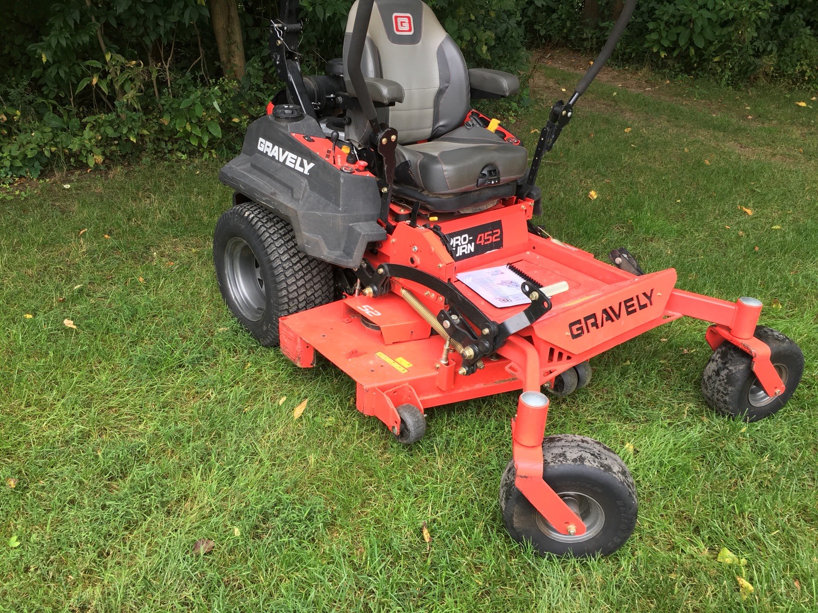 2017 Gravely Pro Turn 452 Zero Turn Mower Yamaha EFI 29HP 330 Hours