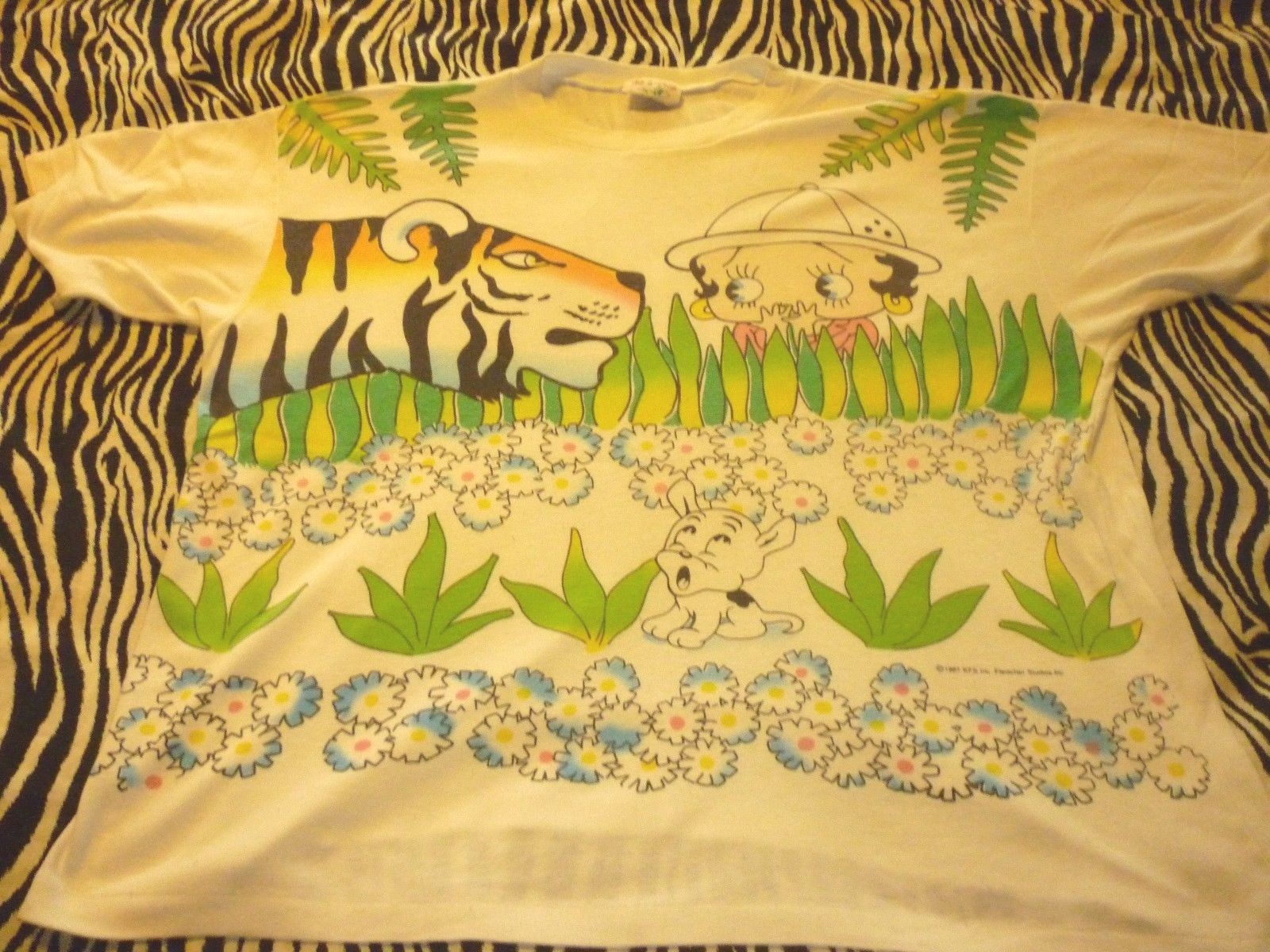 Betty Boop Vintage Shirt ( Used Size XXL ? ) Very Good Condition!!!