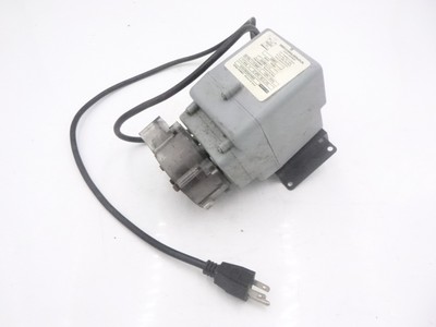Stenner Aquasol Pump Fixed Head 22 GPD 25PSI Chlorine Injection 120v
