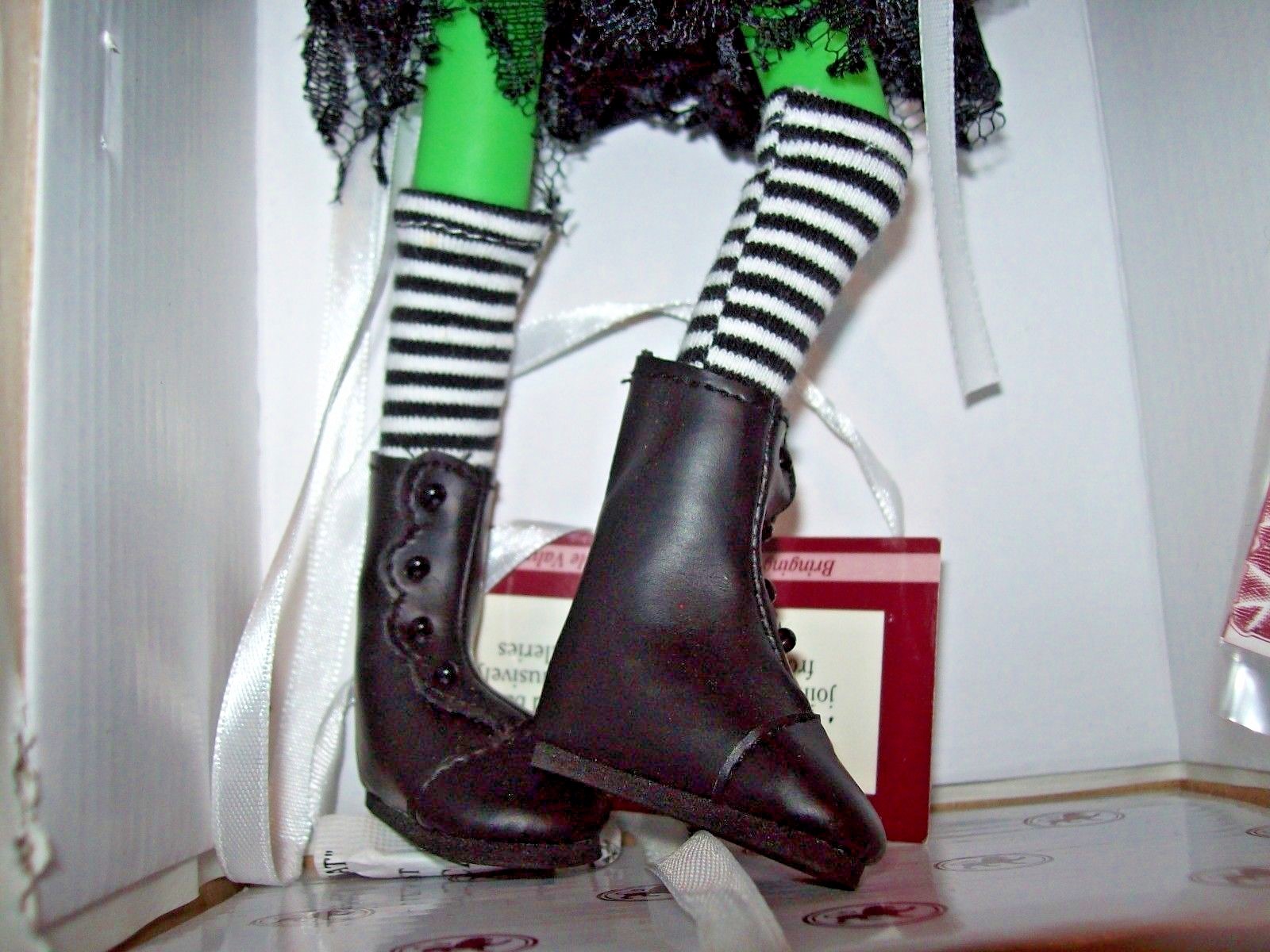 ASHTON DRAKE / JASMINE BECKET-GRIFFITH 