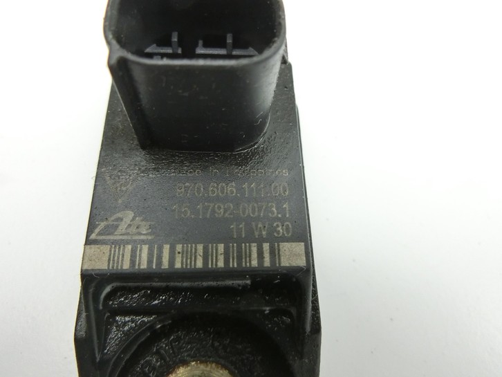 Porsche Panamera 970 10-16 Sensor für Airbag Crashsensor Airbagsensor Links Vorne Porsche Panamera 970 10-16... Vorschau 2