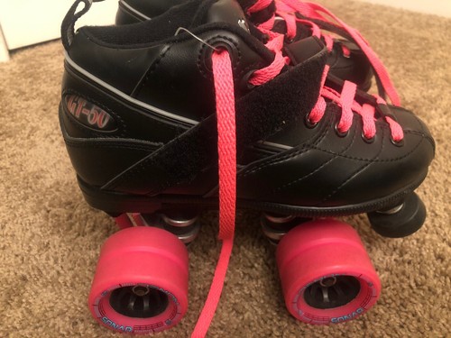 GT-50 ROCK SKATES ROLLER SKATES SIZE 4 QUADS 4X4 DERBY SPEED RINK BLACK PINK