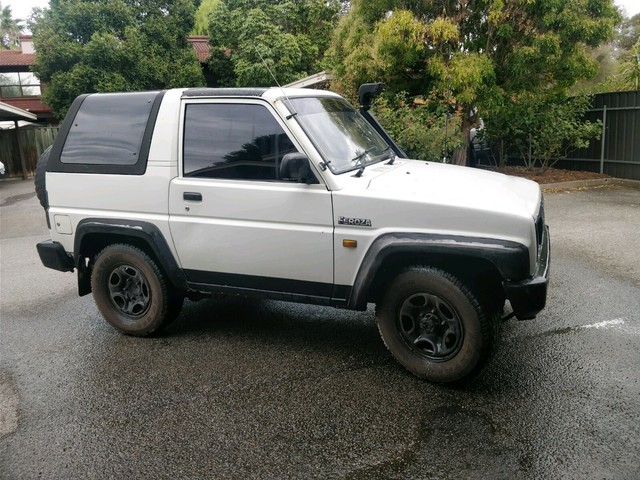 Daihatsu feroza 1993