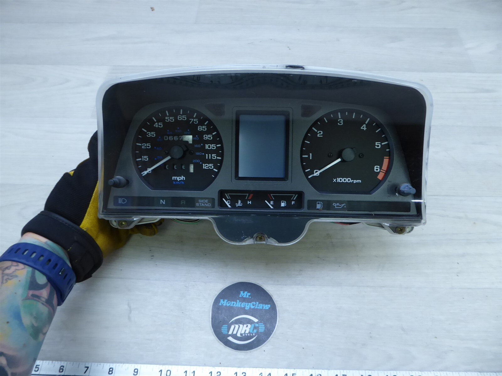 1993 Honda Goldwing GL1500 H509. gauge cluster speedometer