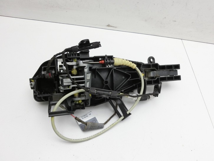 BMW X1 E84 12-15 KombiLim Türgriff Griff aussen Rechts Hinten 300 BMW X1 E84 12-15 29.04.2015 2992986 51212992986... Vorschau 5