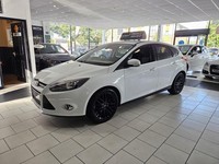 2014 Ford Focus 1.6 TDCi 115 Zetec Navigator 5dr HATCHBACK Diesel Manual